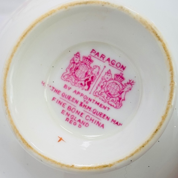Paragon Double Warrant Tea Cup & Saucer Floral Multi Color England Gold Trim Vtg - Picture 8 of 15